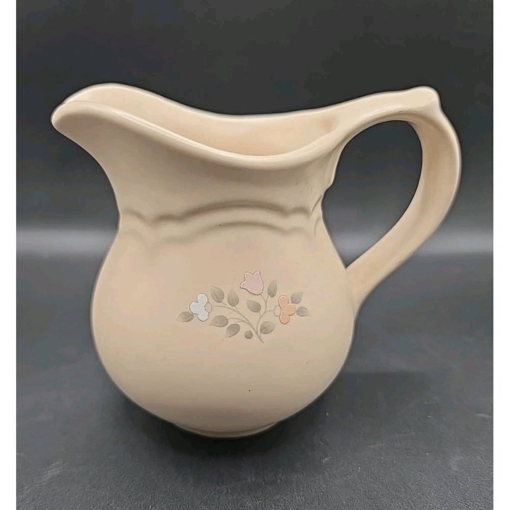 PFALTZGRAFF ORIGINAL REMEMBRANCE PATTERN CREAMER 4 1/2"  - RETIRED PATTERN
